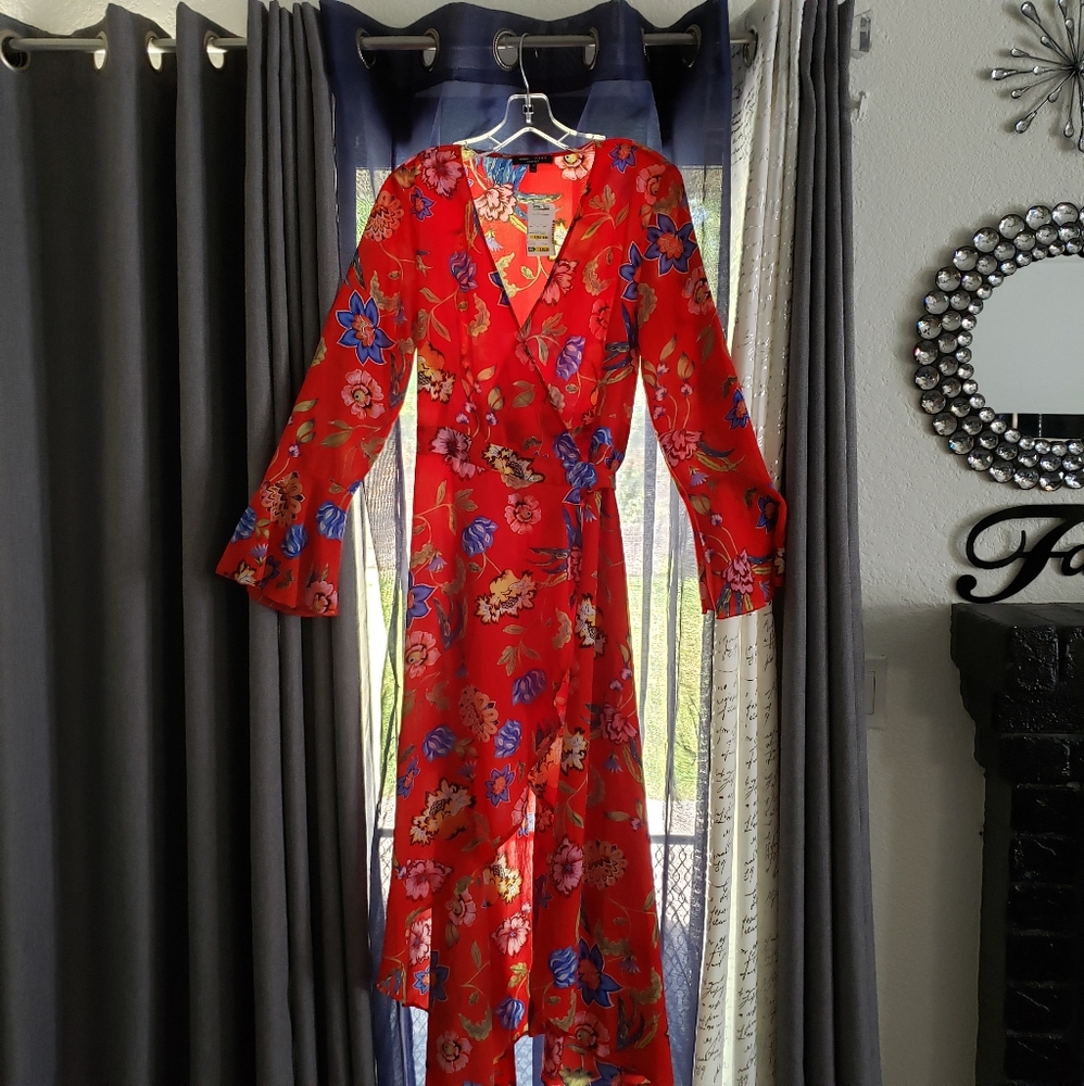 Dress Rimeo Juliette Floral Print size Medium. Reddish Orange color.